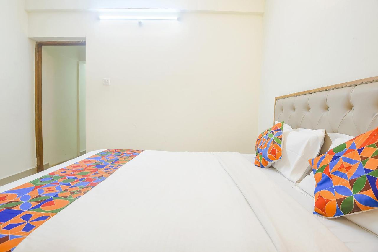 Fabexpress De Classio With Pool - Nr Candolim Beach酒店 外观 照片