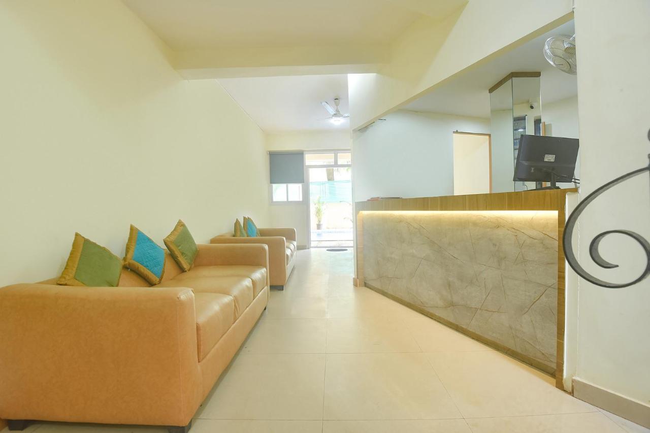 Fabexpress De Classio With Pool - Nr Candolim Beach酒店 外观 照片